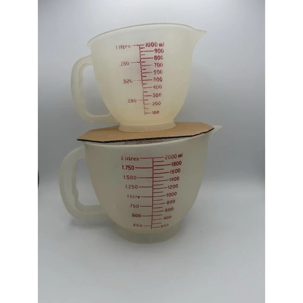 Lot Of 2 Vintage Tupperware Mix 'N Store Measuring Cups 32/64oz 1288-5‎ & 500-7